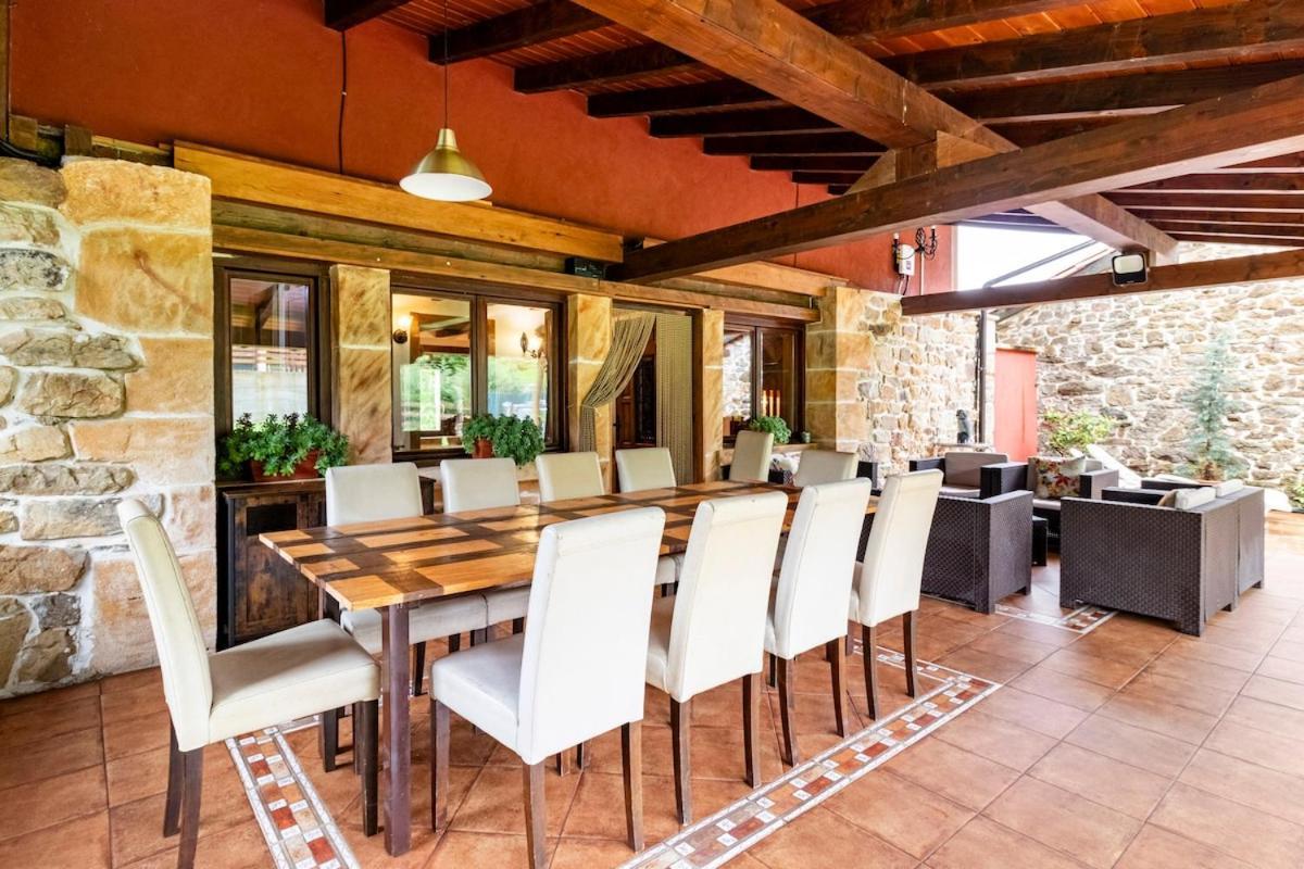 Casa De Pueblo Las Golondrinas De Luena San Miguel de Luena Dış mekan fotoğraf